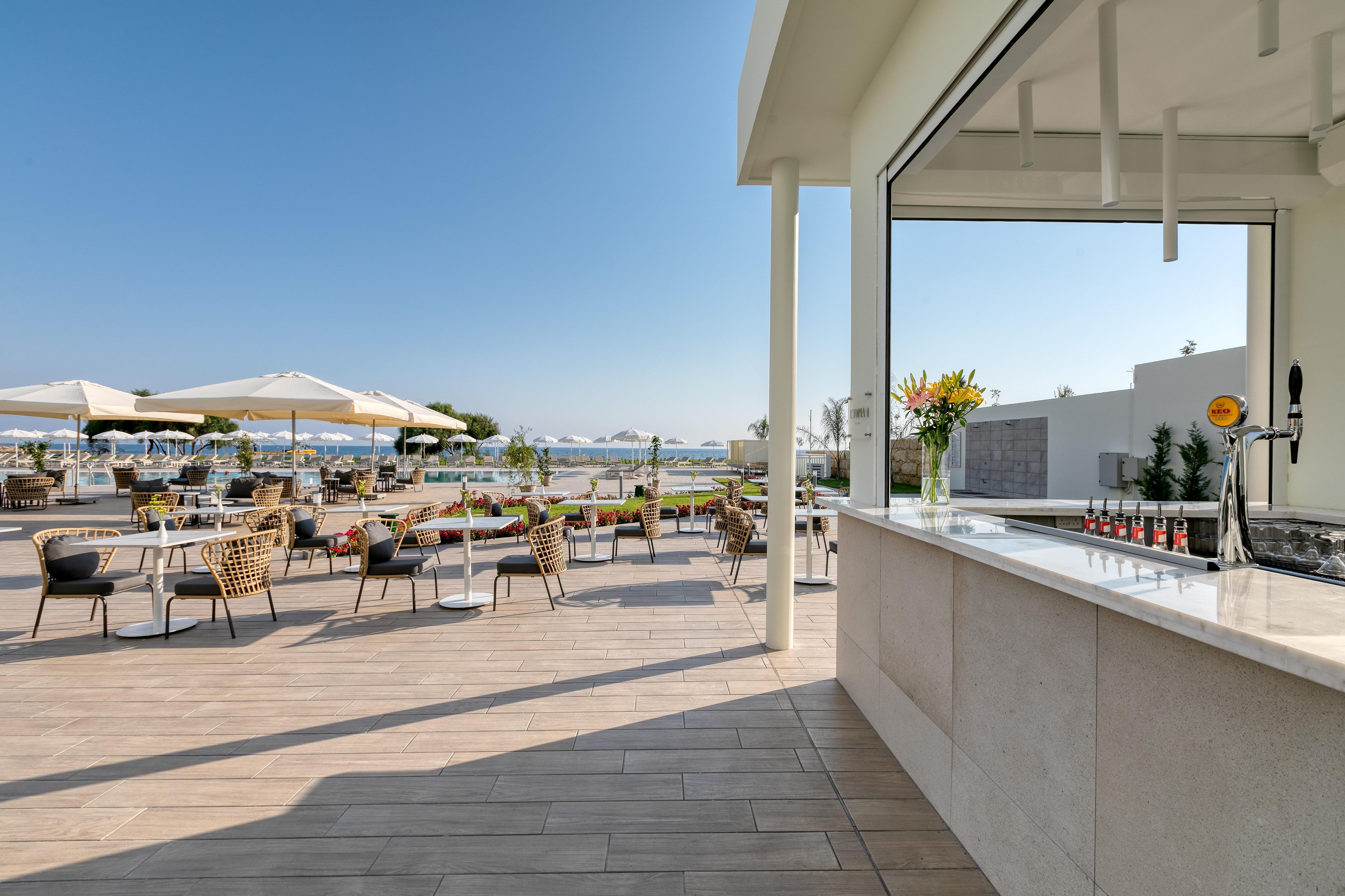 Ivi Mare - Designed For Adults By Louis Hotels Geroskipou Exteriér fotografie The rooftop bar