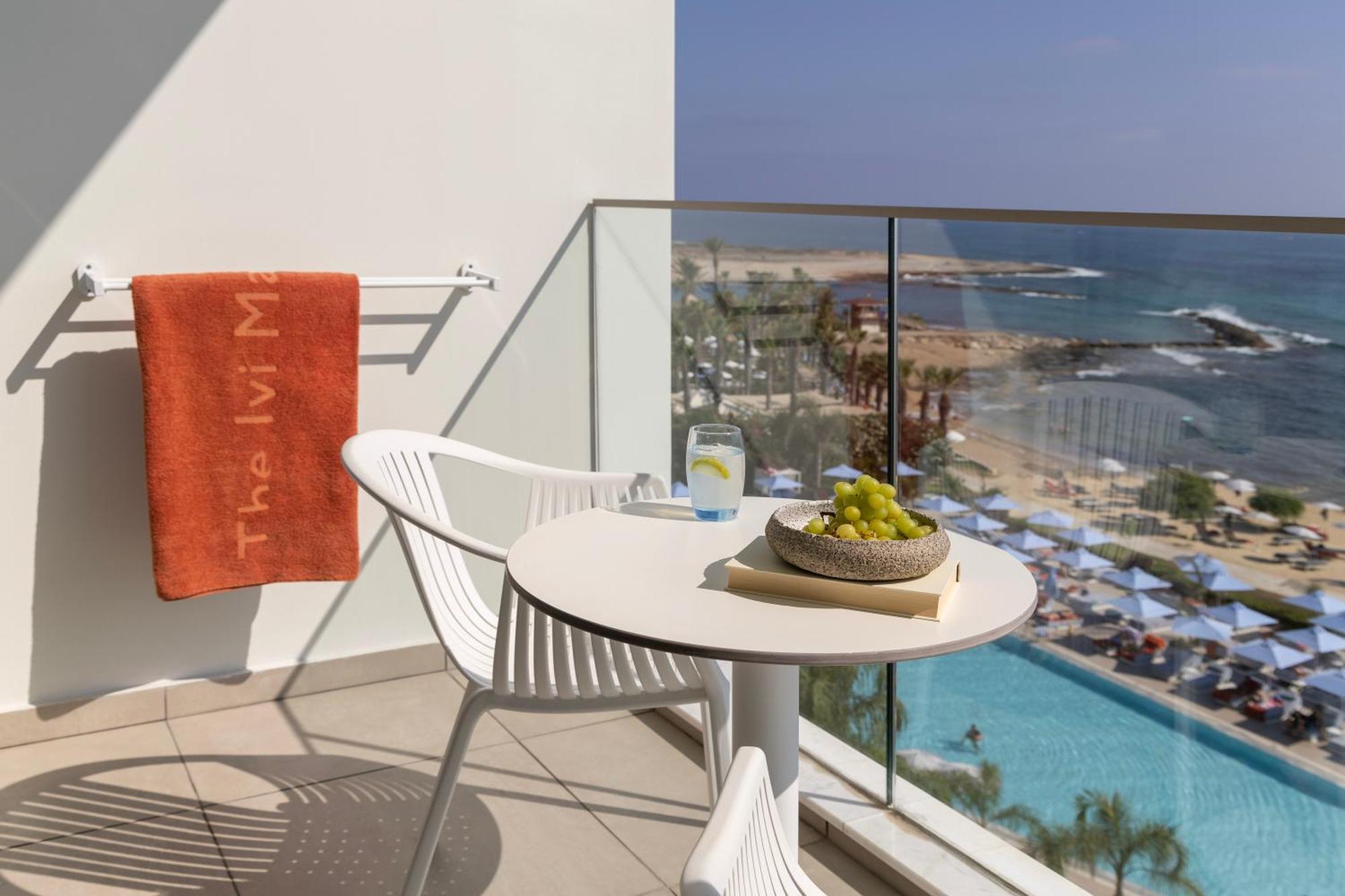 Ivi Mare - Designed For Adults By Louis Hotels Geroskipou Exteriér fotografie The View